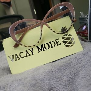 Stylish Brown Cat-Eye Glasses